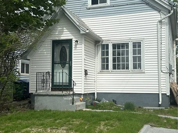 747 S Ogden St #E, Buffalo, NY 14206