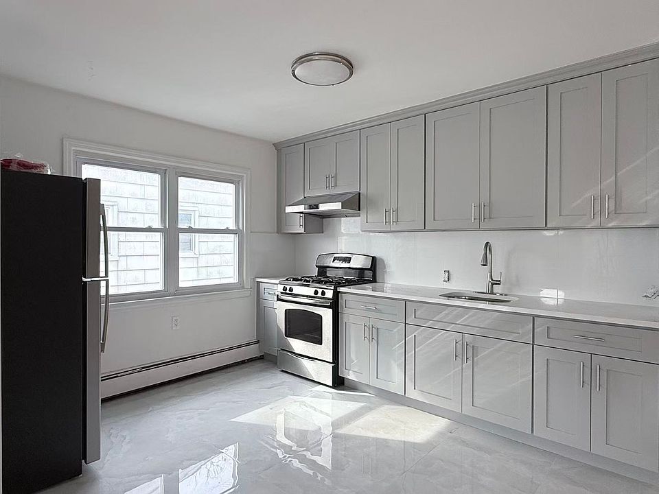 1st image of 1438 144th Pl Floor 2