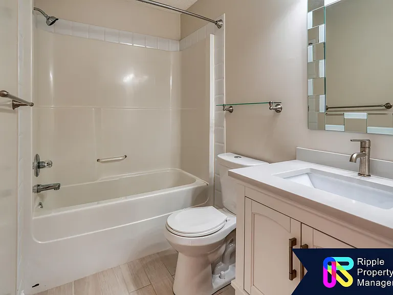 44 Bridlewood Gdns SW — Photo 13
