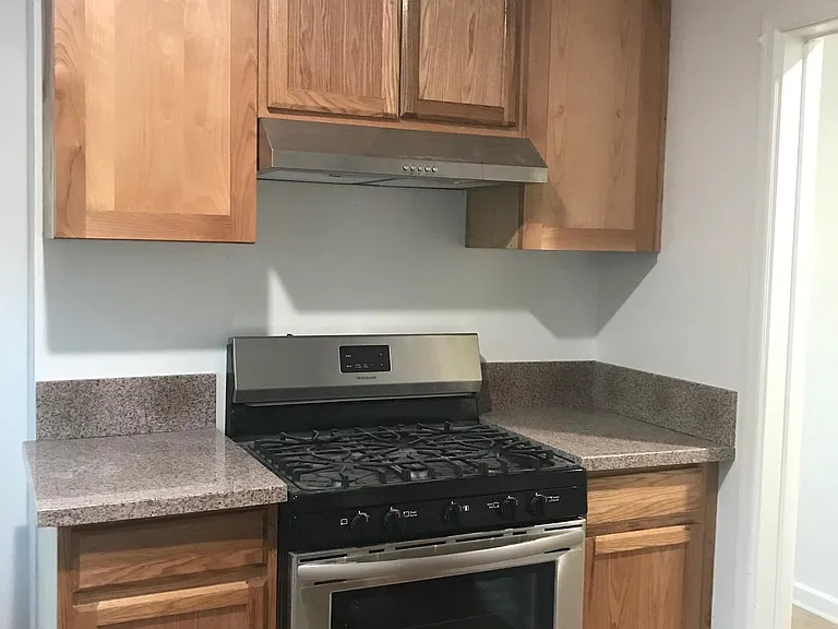 6251 Rosemead Blvd — Photo 11