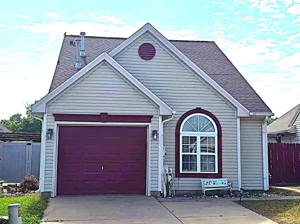 10028 Galleon Ct, Evansville, IN 47725