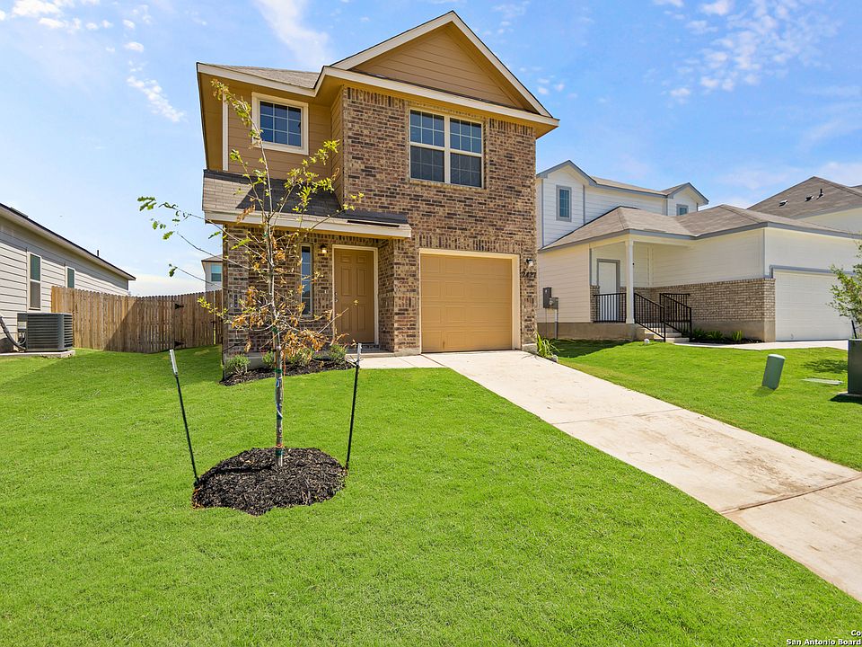 1st image of 2427 Dry Moss Way