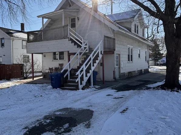 844 3rd St #1/2, Menasha, WI 54952