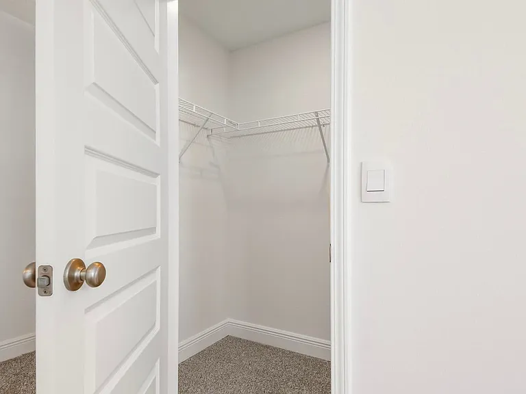 532 Melrose Way — Photo 30