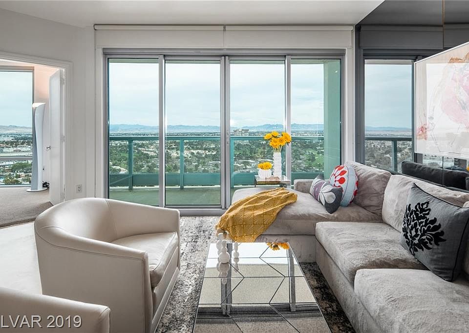 1st image of 322 Karen Ave Unit 2605