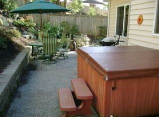 20207 80th Ave W, Edmonds, WA 98026