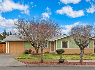38800 Long Cir, Sandy, OR 97055