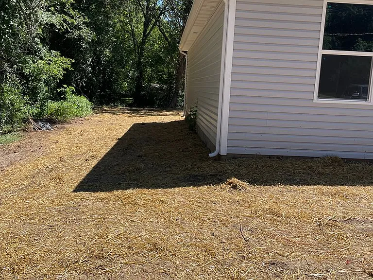 2444 N Benton Ave — Photo 3