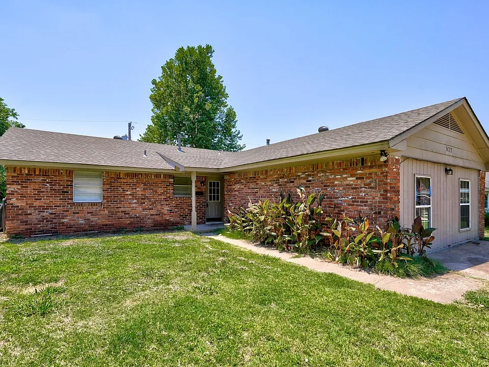 977 Barkley Cir