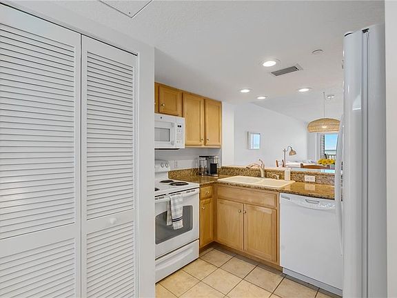 5th image of 2700 Ocean Dr #408S