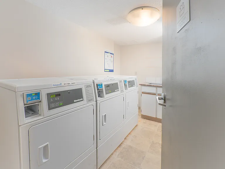 2120 Southland Dr SW — Photo 29