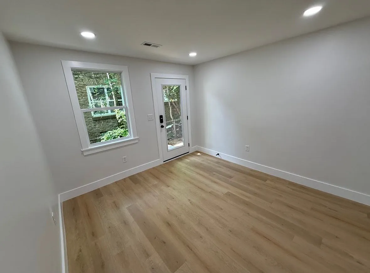 2 bed, 600 sqft, $1,500 — Photo 4