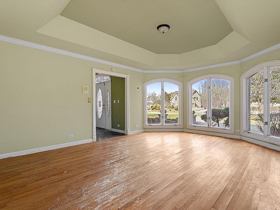 5th image of 2451 Glen Eagles Dr