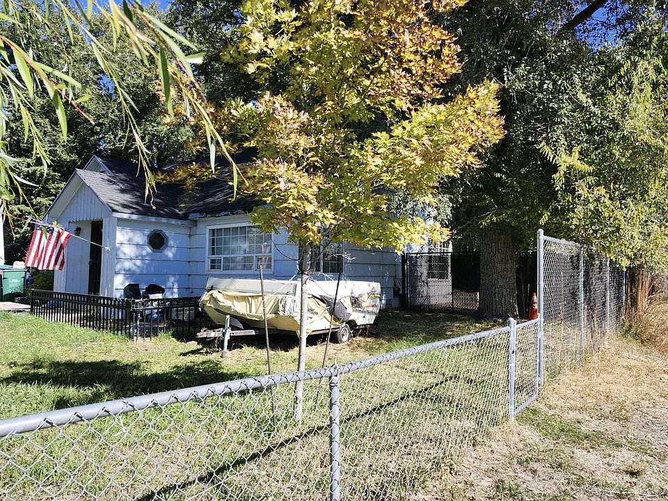 2nd image of 2169 Homedale Rd