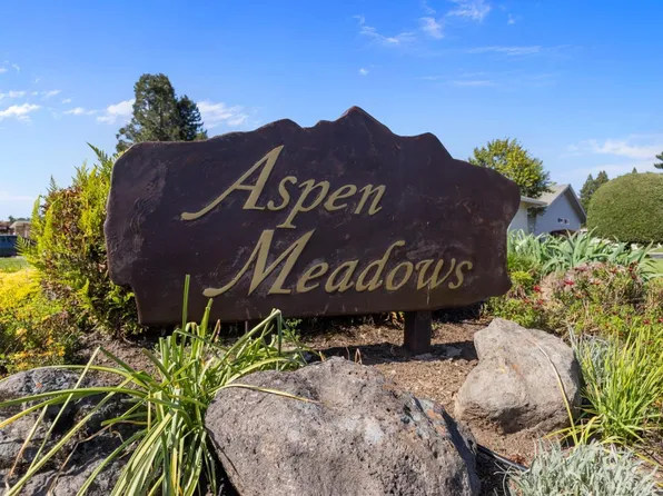 6579 Meadowridge Drive, Santa Rosa, CA 95409