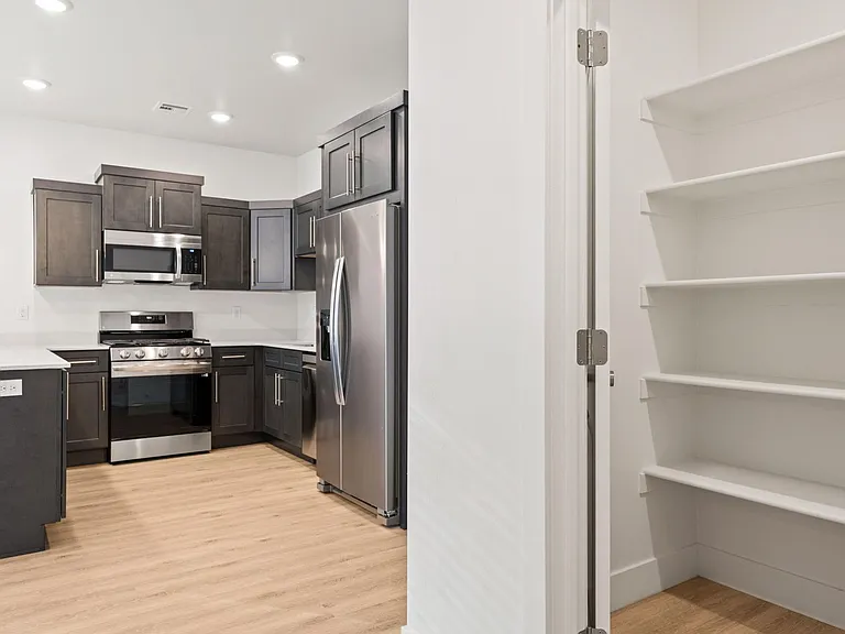 1060 W Province Way #133 — Photo 8