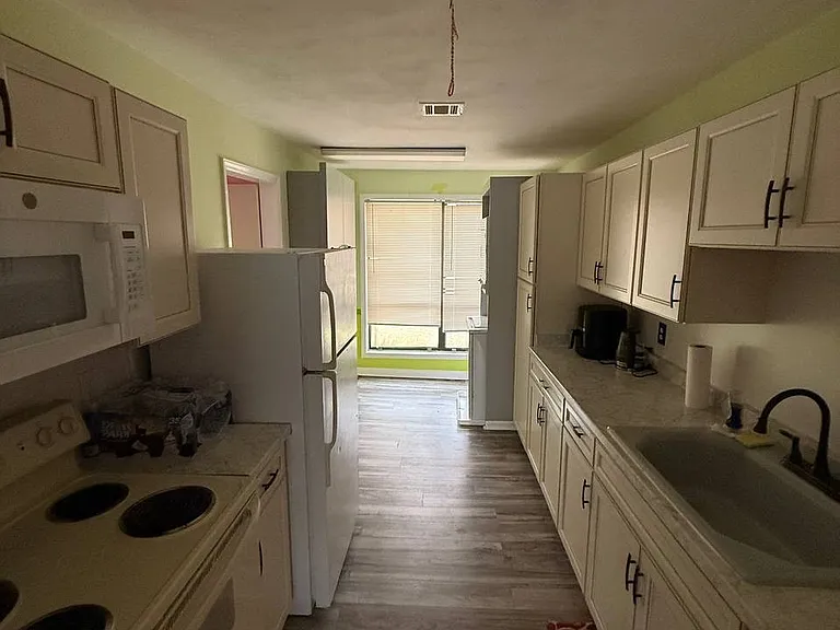 2000 Greens Blvd #18D — Photo 6