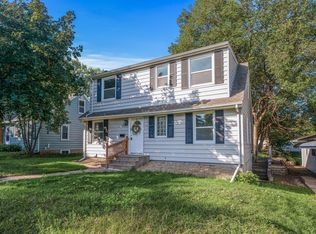 3683 Halifax Ave N, Robbinsdale, MN 55422