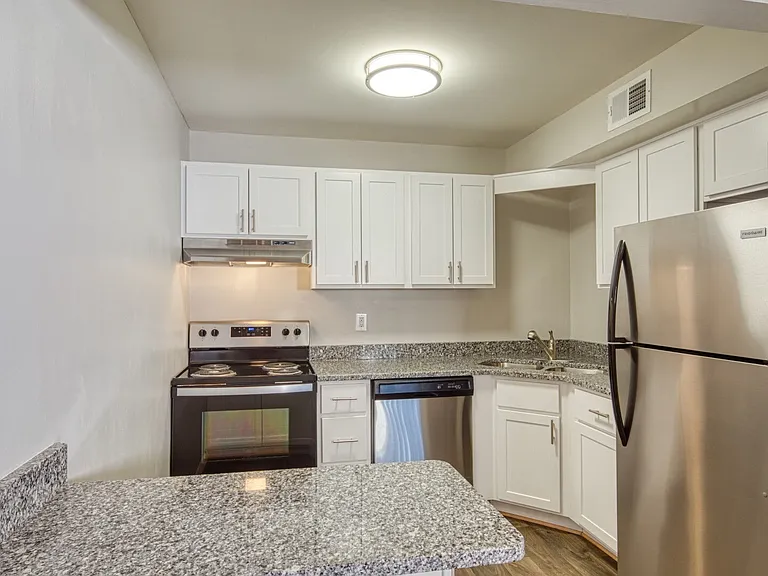Aria Apartment Homes — Photo 1