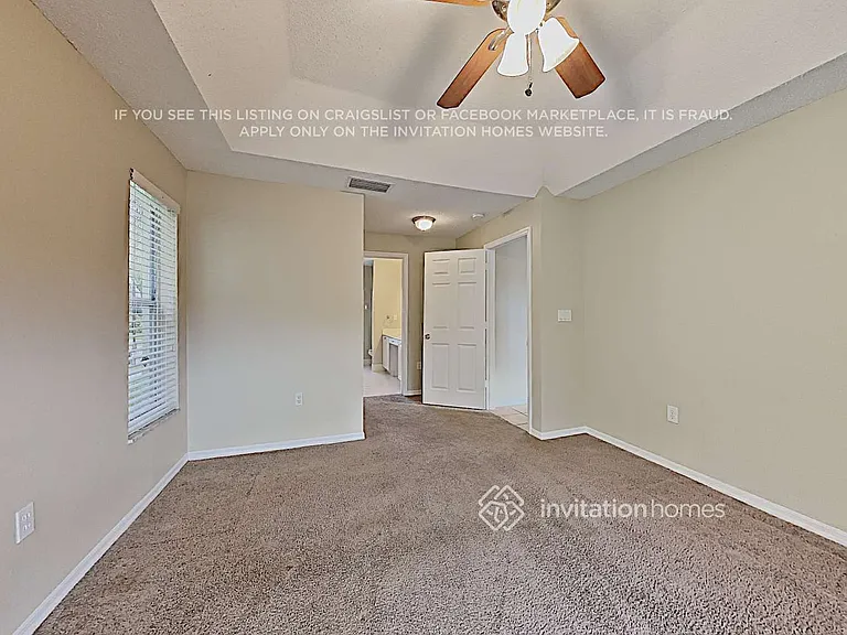 10698 SW 20th Ct — Photo 11