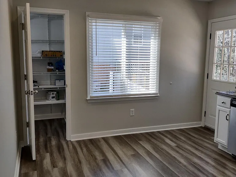 6912 Whistlers Cove Dr — Photo 3