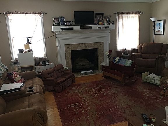 Living room fireplace gas 