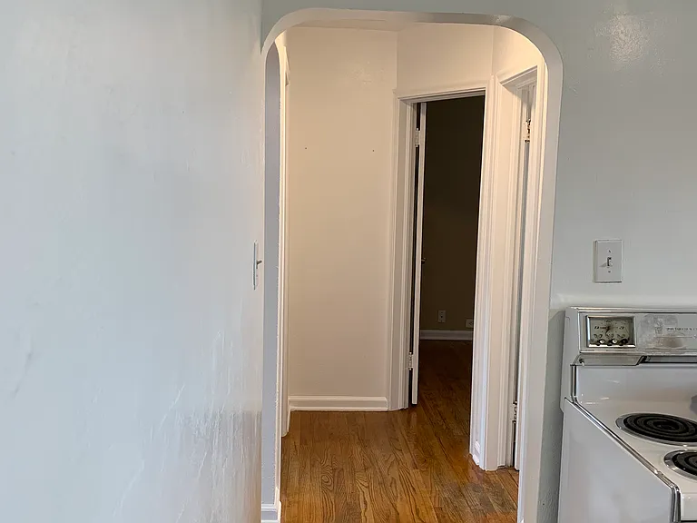 328 1/2 H St — Photo 15