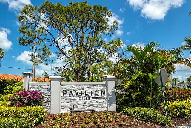 1st image of 887 Gulf Pavilion Dr #103