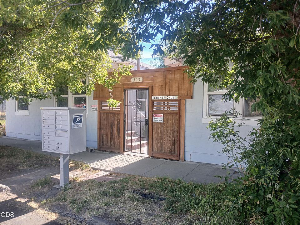 1st image of 323 Commercial St