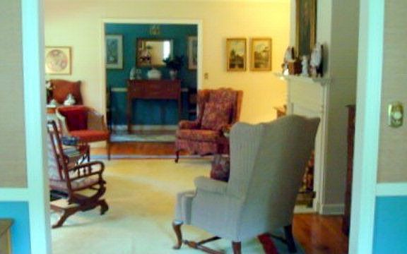 4th image of 2830 Hillandale Cir