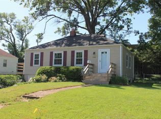 10574 Mortimer Ln, Saint Louis, MO 63134