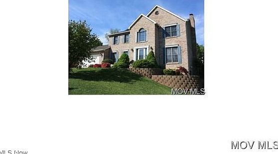 1st image of 40 Lake Dr