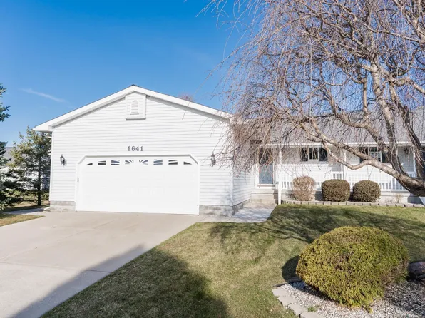 1641 E Gaylord St, Mount Pleasant, MI 48858