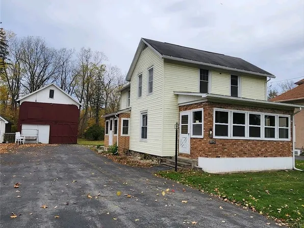 6842 Terry St, Byron, NY 14422