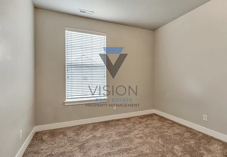 97 W Silver Springs Dr — Photo 11