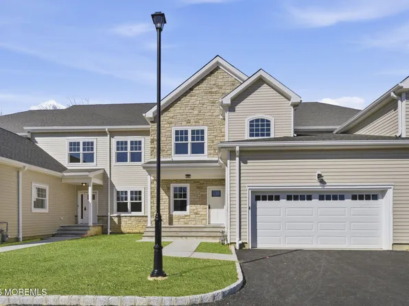 4 Remington Court #1000, Farmingdale, NJ 07727