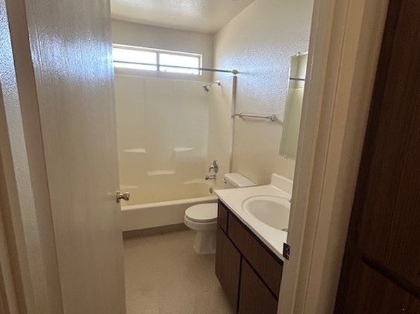 10205 El Camino Real