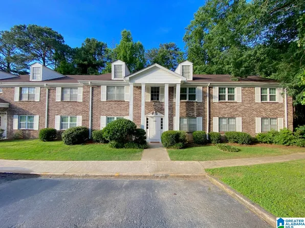 2120 Montreat Ln APT A, Vestavia Hills, AL 35216