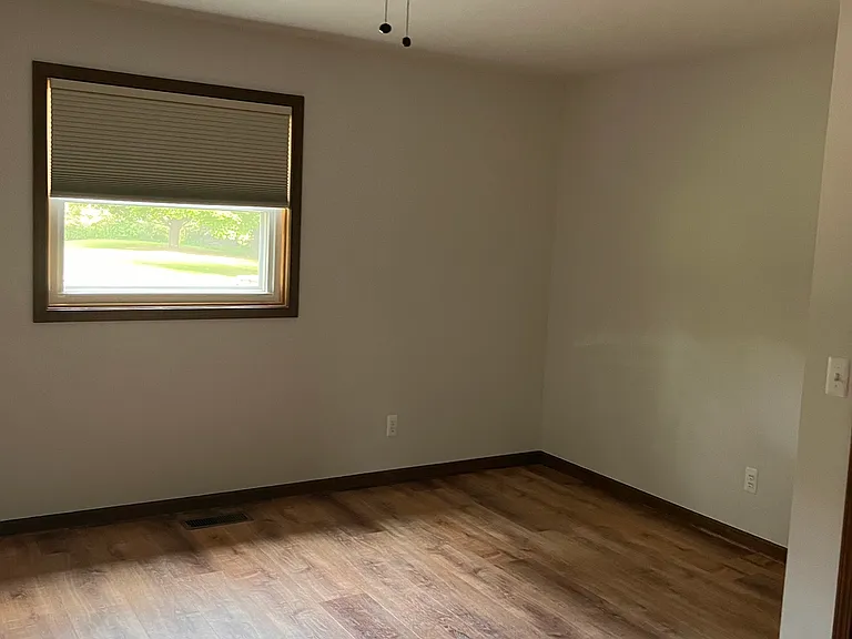 5500 Edgar Rd — Photo 29