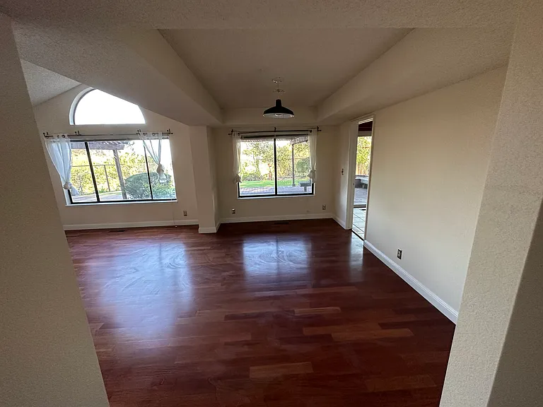 43663 Skye Rd — Photo 4