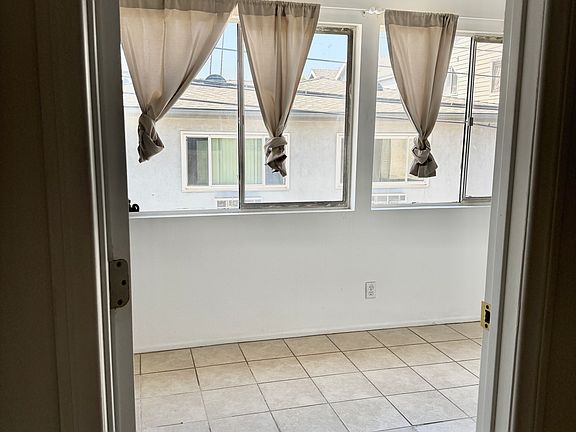 3rd image of 518 E 97th St APT 7
