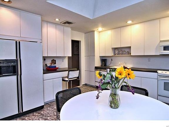 5th image of 3 Melrose Ln