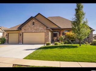 1418 E Ridge Rd, Layton, UT 84040