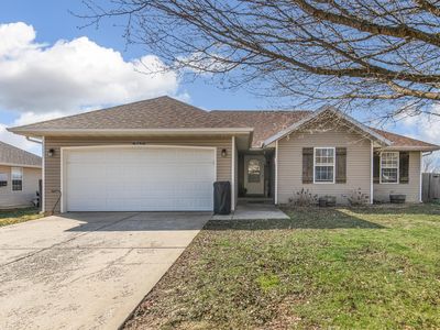 561 Waterwheel Avenue, Sparta, MO, 65753