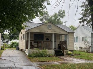1860 Academy St, Ferndale, MI 48220