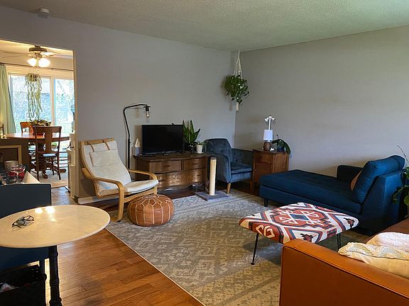 2nd image of 306 Belle Aire Dr