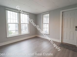 201 N Walnut St, Columbia City, IN