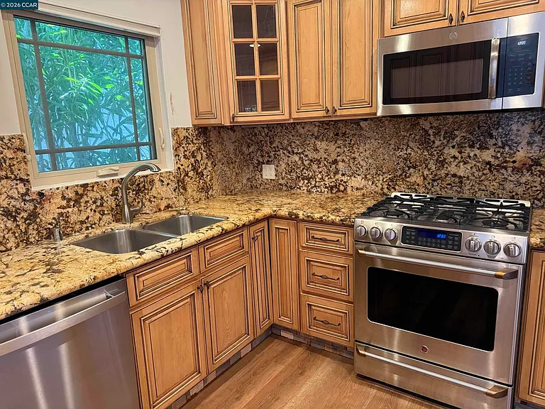 7 Knickerbocker Ln — Photo 20