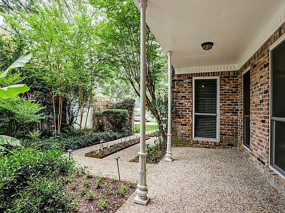5th image of 15838 Fleetwood Oaks Dr