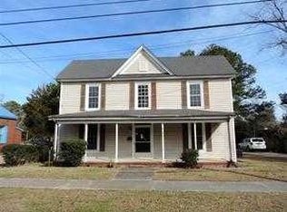206 N Haughton St, Williamston, NC 27892